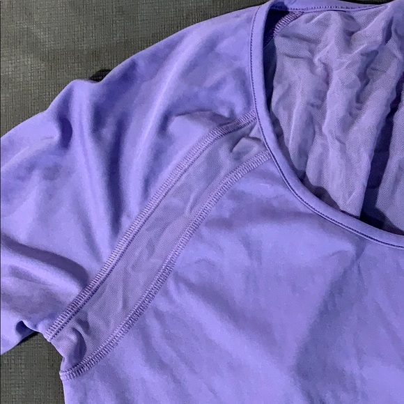 Reebok Running Top - Picture 2 of 3